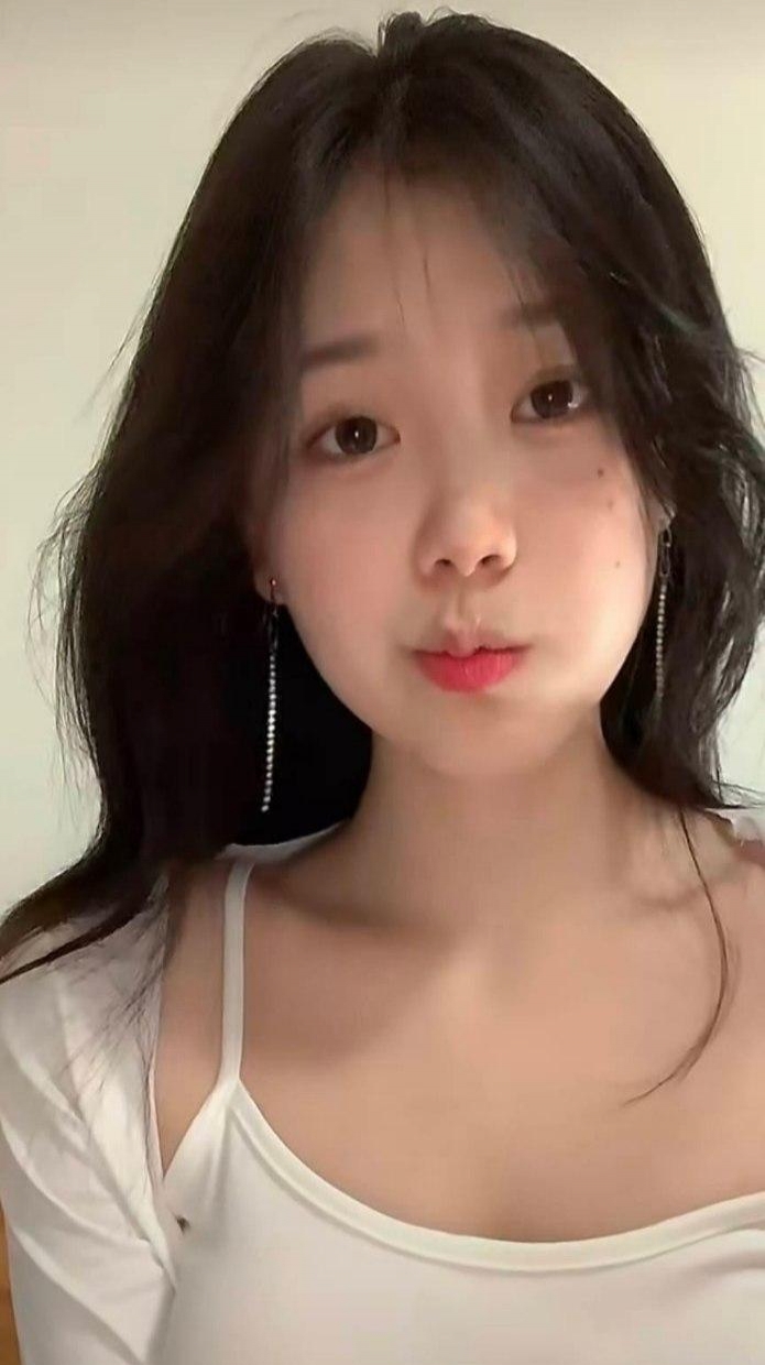 34C嫩妹晚晚 可夜可上门